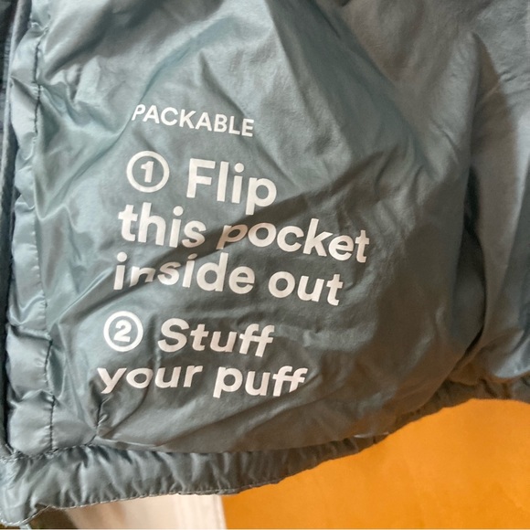 Aritzia TnAction Botanie Puffer Jacket XS - Picture 6 of 10